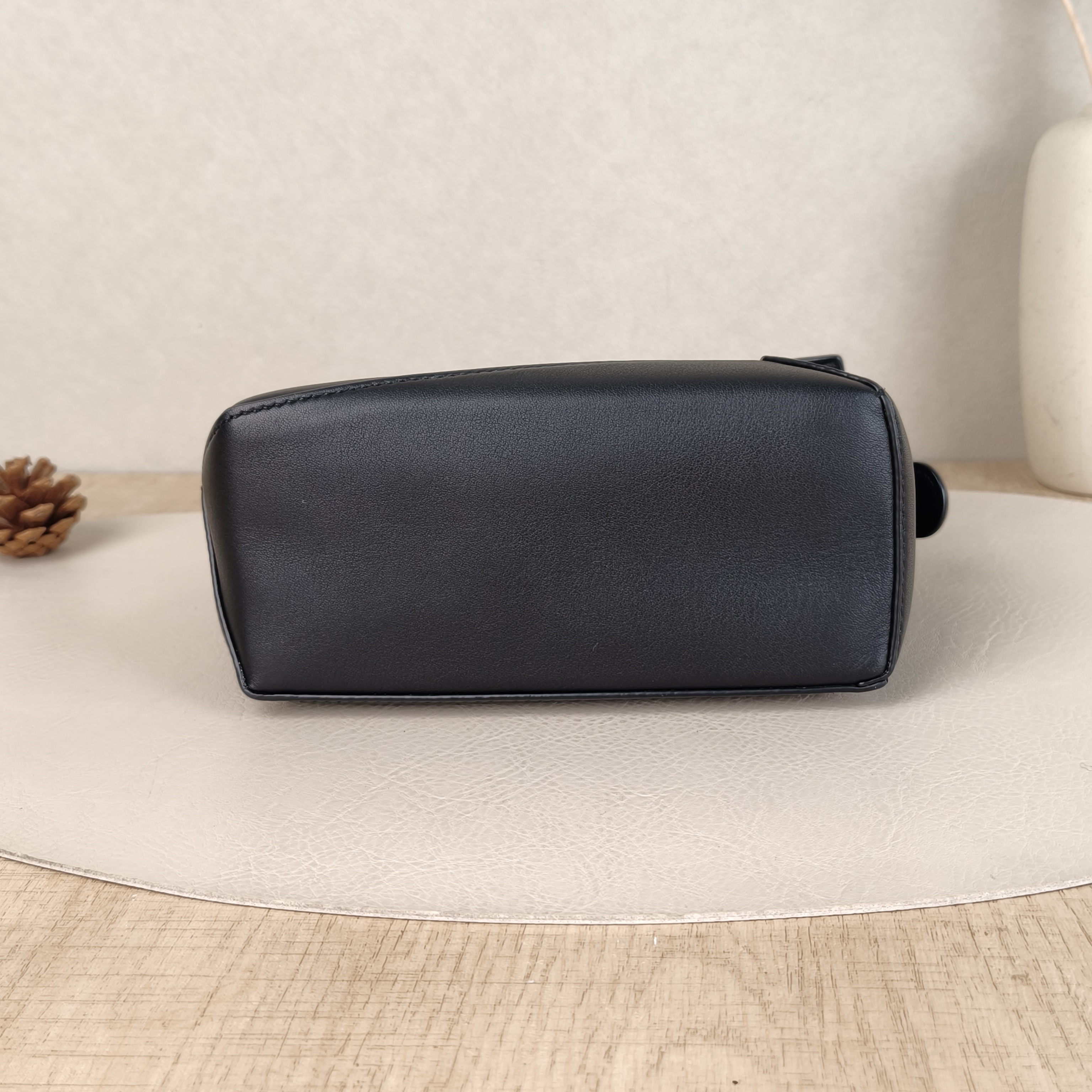 LOEWE Crossbody Bag Puzzle Black CC alfskinmini18 × 8 × 12.5 cm — cover view 5 of 5