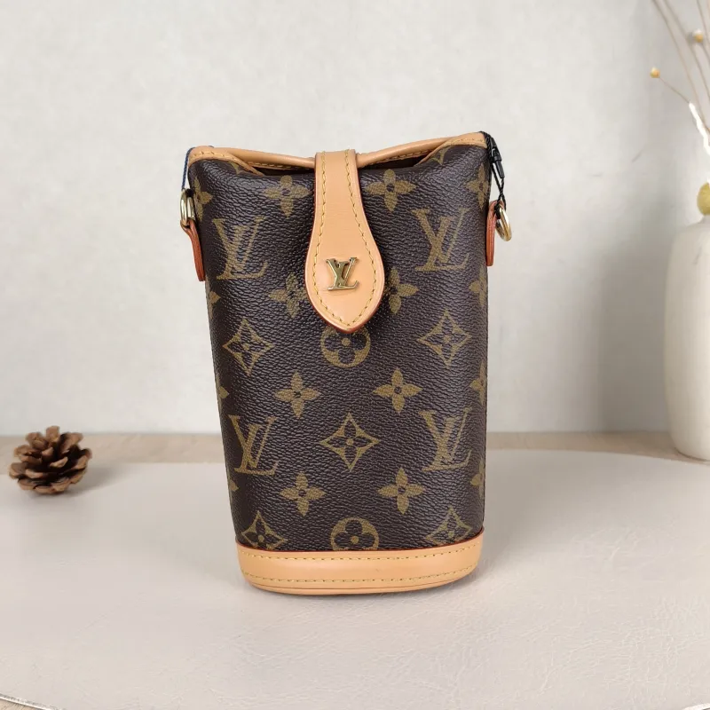 Louis Vuitton Crossbody Bag Fold Me Monogram PV Cmini14.5 × 6.5 × 18 cm