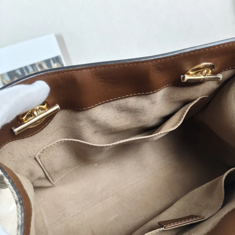 GUCCI Shoulder Bag Padlock Small 26.5 × 4.5 × 13.5 cm — detail view 6 of 10