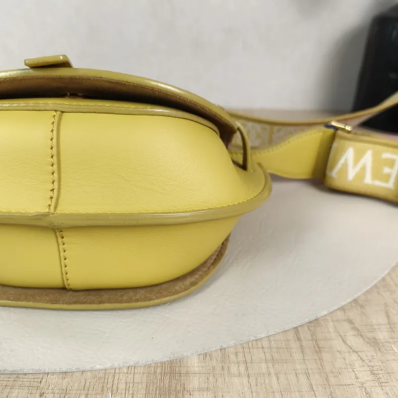 LOEWE Crossbody Bag Gate Dual Calfskin Mini 21 × 9.5 × 12.5 cm — detail view 2 of 12