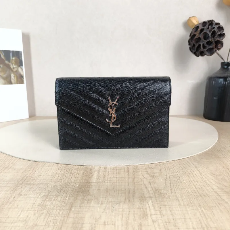SAINT LAURENT Crossbody Bag CASSANDRE ENVELOPE Black Calfskin One Size 19 × 3.5 × 12.5 cm