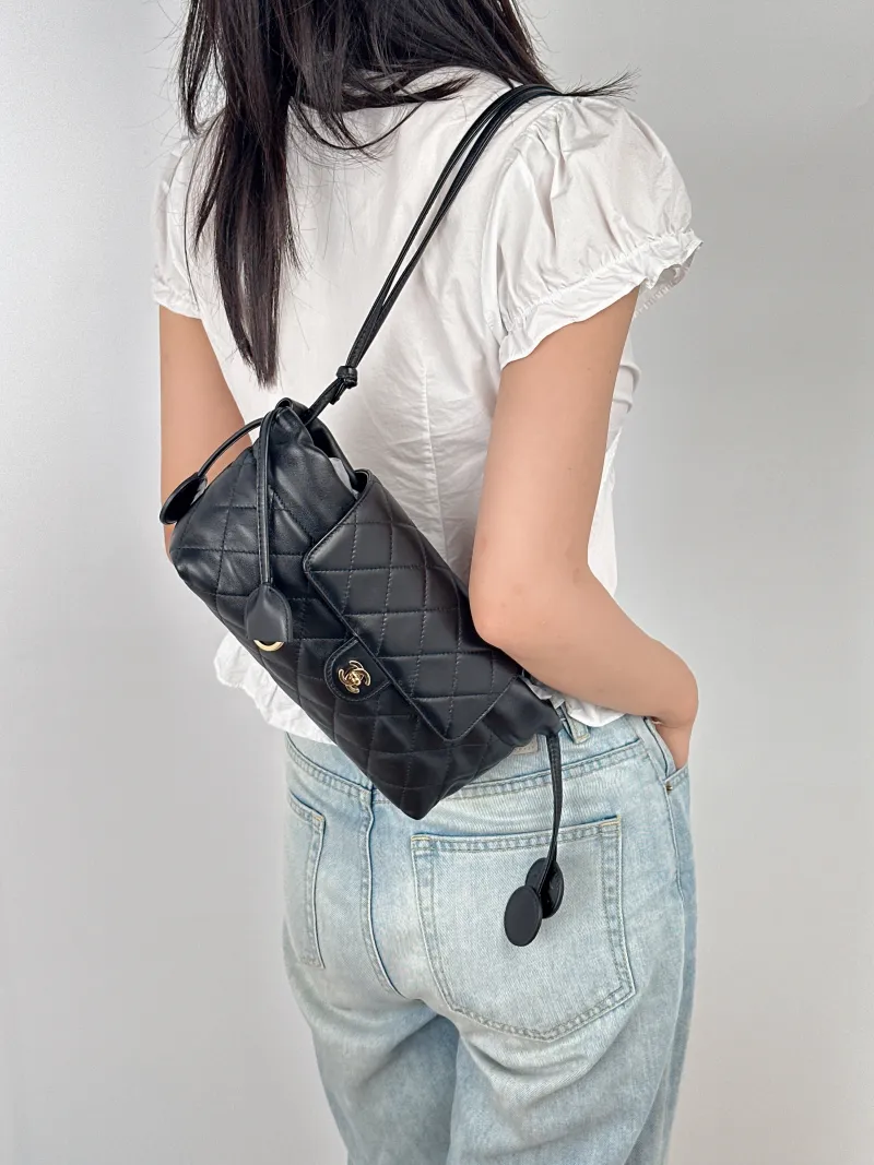 Chanel Shoulder Bag26b Shoulder Bag Black Lambskin One Size24 × 7.5 × 10 cm — on-model view 2 of 3