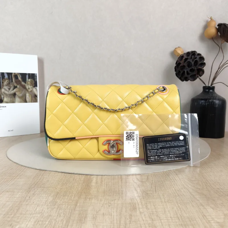 Chanel Crossbody Bag Classic Flap CF Yellow · Lambskin Medium 25.5 × 6.5 × 15.5 cm 23 — cover view 6 of 6