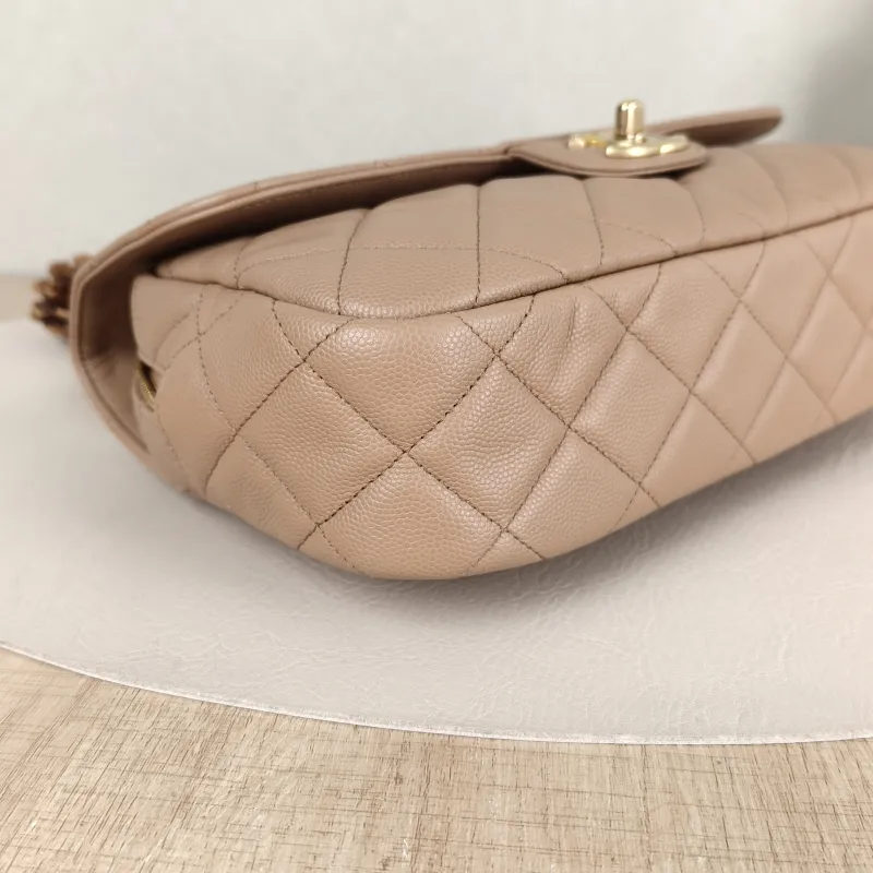 Chanel Crossbody Bagcf Collection Crossbody Bag Taupe Calfskin One Size26 × 6 × 17 cm — detail view 10 of 13