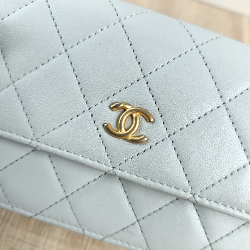 Chanel Crossbody Bag woc Collection Grey Lambskinmini17 × 5 × 9.5 cm — detail view 10 of 13