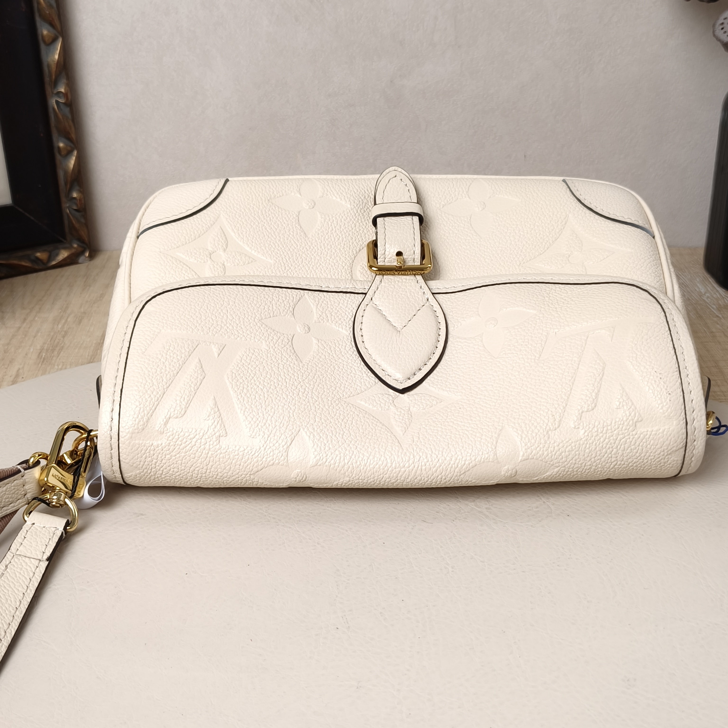 Louis Vuitton Diane Baguette Bag Small White Calfskin Microchip Edition · Two Straps · 23 × 8.5 × 16 cm — cover view 8 of 10