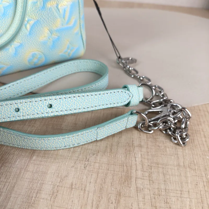 Louis Vuitton Crossbody Bag Speedy20 Collection Calfskin One Size 20.5 × 12 × 13.5 cm — detail view 6 of 11
