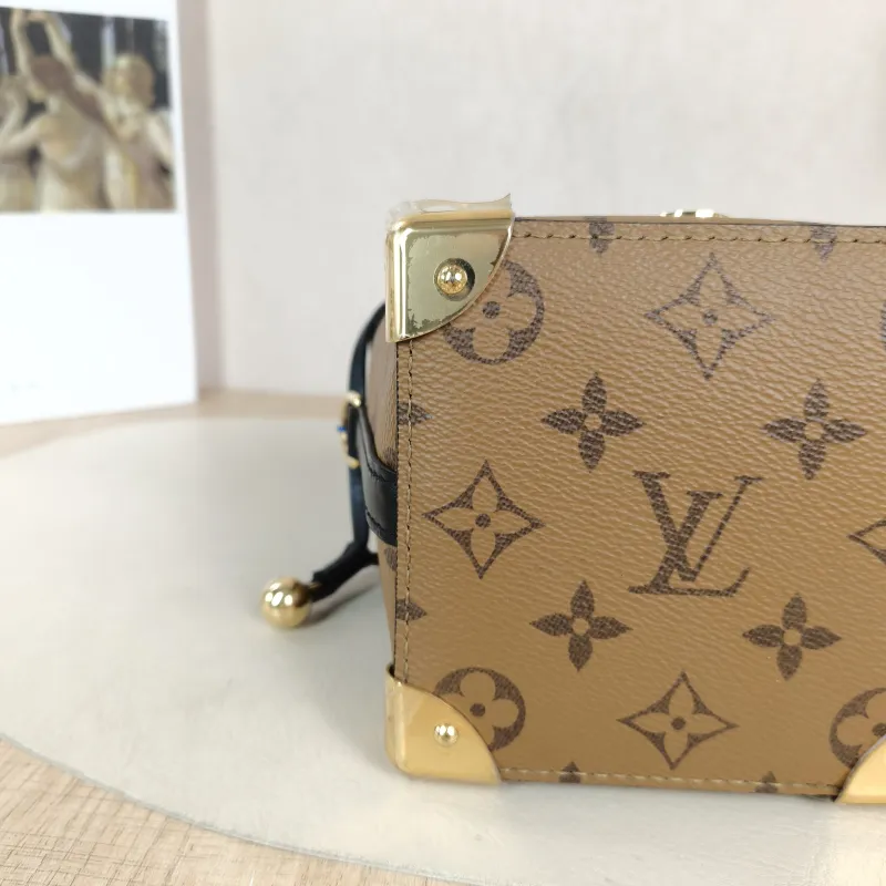 Louis Vuitton Crossbody Bag NOÉ PURSE LV CHARMS Monogram PVC Mini 11.5 × 11.5 × 11.5 cm — detail view 1 of 10