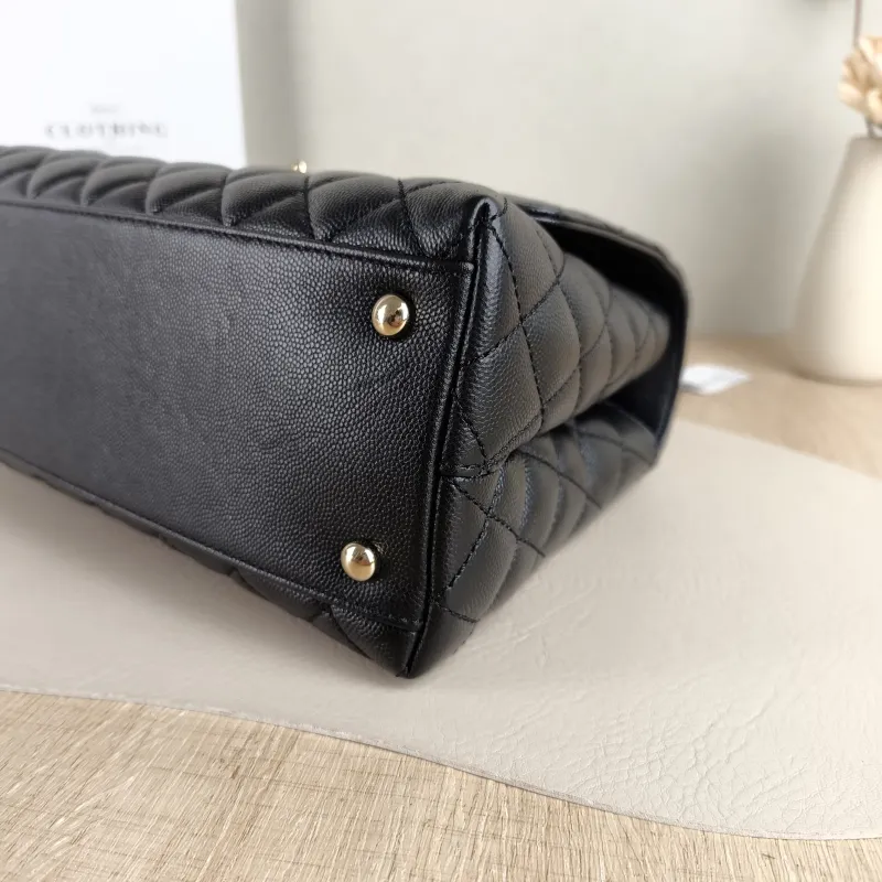 Chanel Top Handle Bag Coco Handle​ Black Grained Calfskin Medium 29 × 12 × 18 cm — detail view 1 of 13