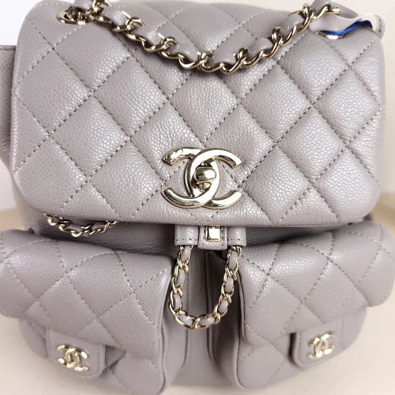 Chanel Backpack Duma Grey Grained Calfskin Medium 20.5 × 11.5 × 20 cm — detail view 4 of 11