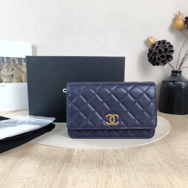 Chanel Crossbody Bag Classic Flap WOC CF WOCWOC Bag c Grained Calfskin One Size 19.2 × 3.5 × 12.3 cm — cover view 4 of 6