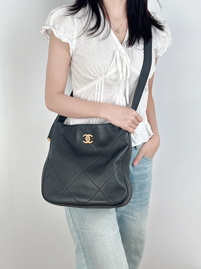 Chanel Shoulder Bag hobo Black Calfskin One Size29 × 6.5 × 27 cm — on-model view 2 of 3