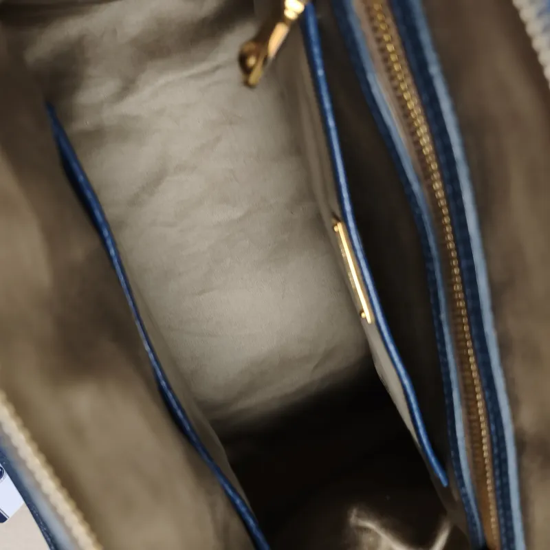 Miumiu Top Handle Bag Top Handle Bag Navy One Size 27 × 15 × 21 cm — detail view 9 of 11