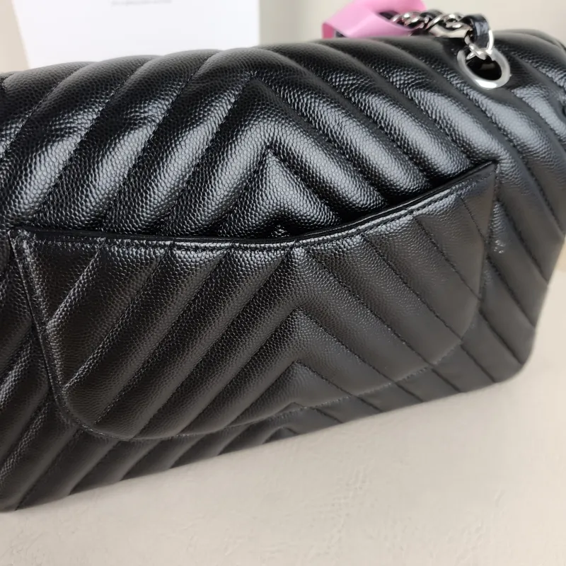 Chanel Crossbody Bag V Classic Flap CF Black Grained Calfskin Medium 25.5 × 6.5 × 15.5 cm 22 — detail view 14 of 14