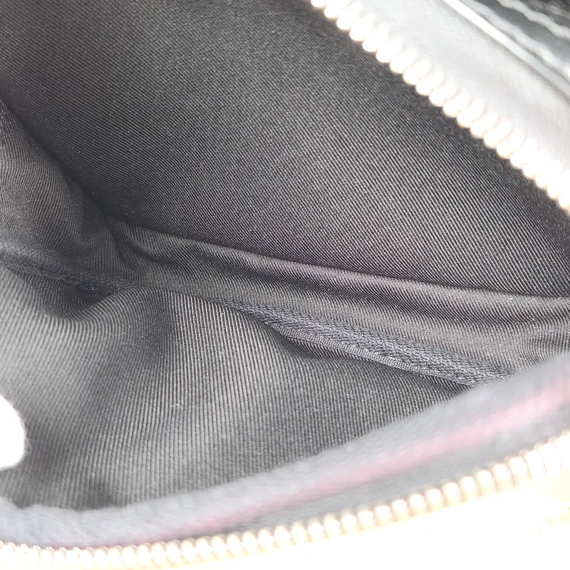 Louis Vuitton Shoulder Bag NOÉ CARGO Bucket Bag Black Calfskin Small 22 × 16 × 24 cm — detail view 8 of 14