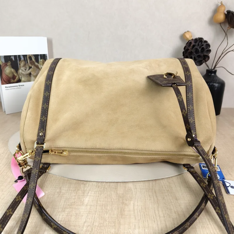 Louis Vuitton Shoulder Bag EXPRESS Shoulder Bag Suede Medium 36 × 18.5 × 24 cm — detail view 8 of 10