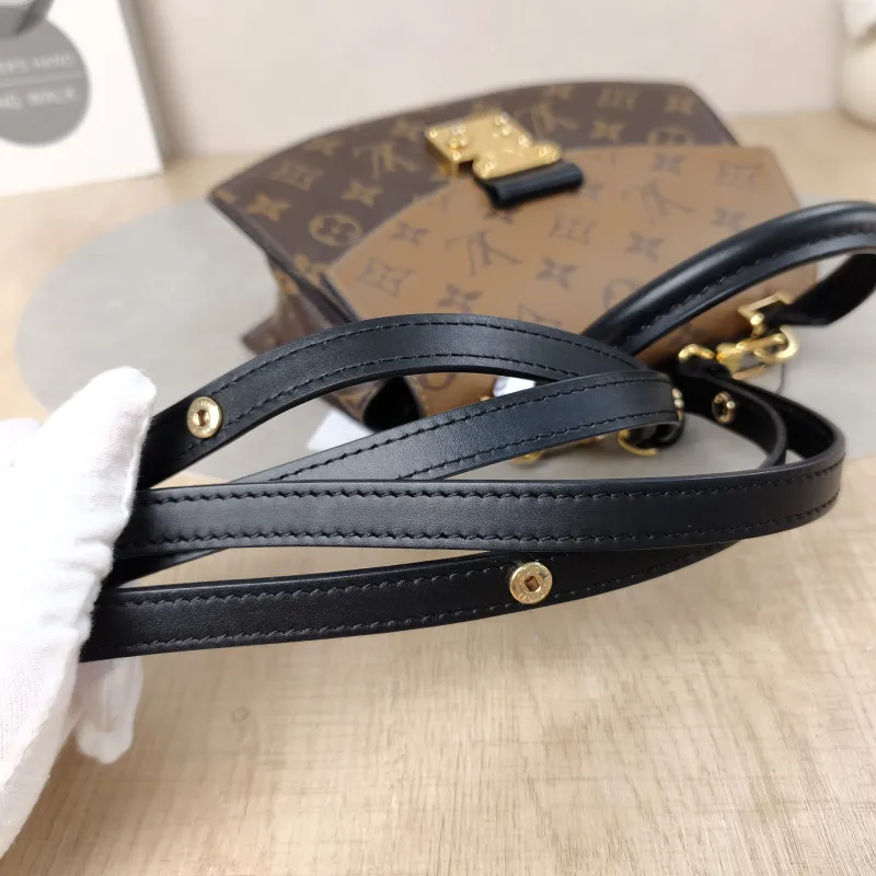 Louis Vuitton Crossbody Bag Tilsitt Monogram PVC Medium24 × 7 × 18 cm — detail view 9 of 15