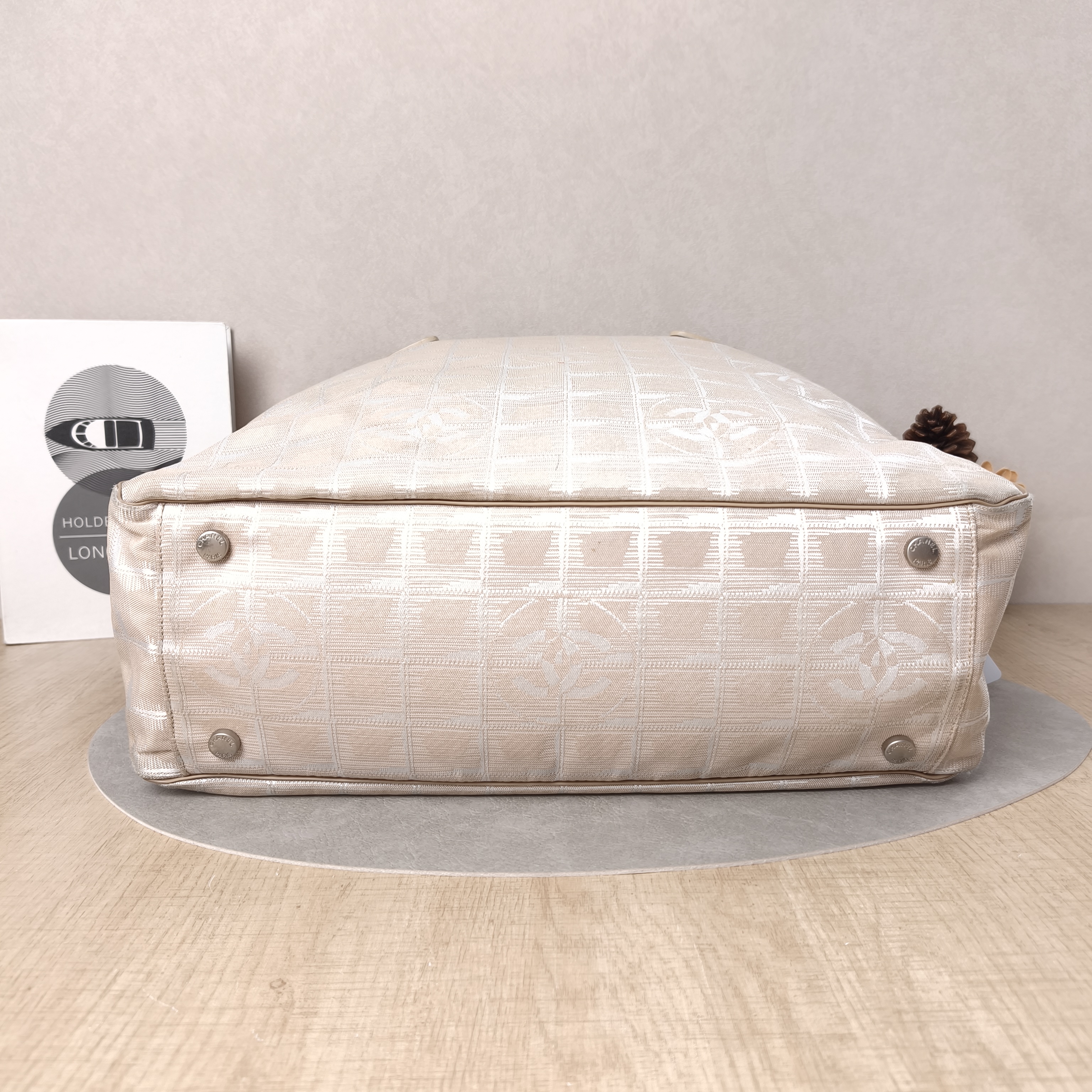 Chanel Vintage Tote Bag Beige Canvas One Size35 × 12 × 32 cm — cover view 3 of 5