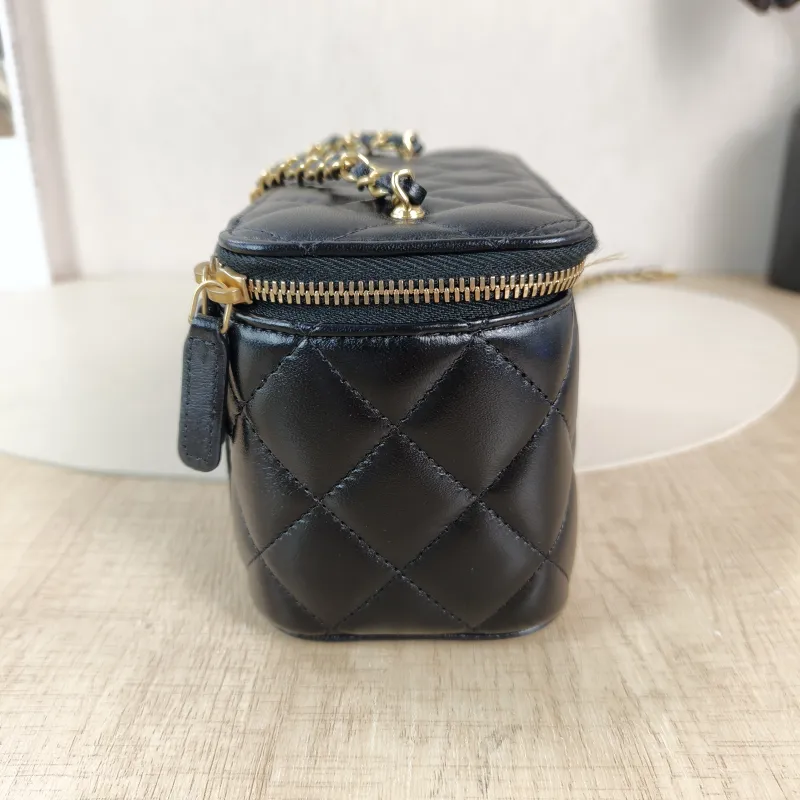 Chanel Crossbody Bag C Edition Black Lambskin One Size 16 × 8 × 9.5 cm — detail view 5 of 14