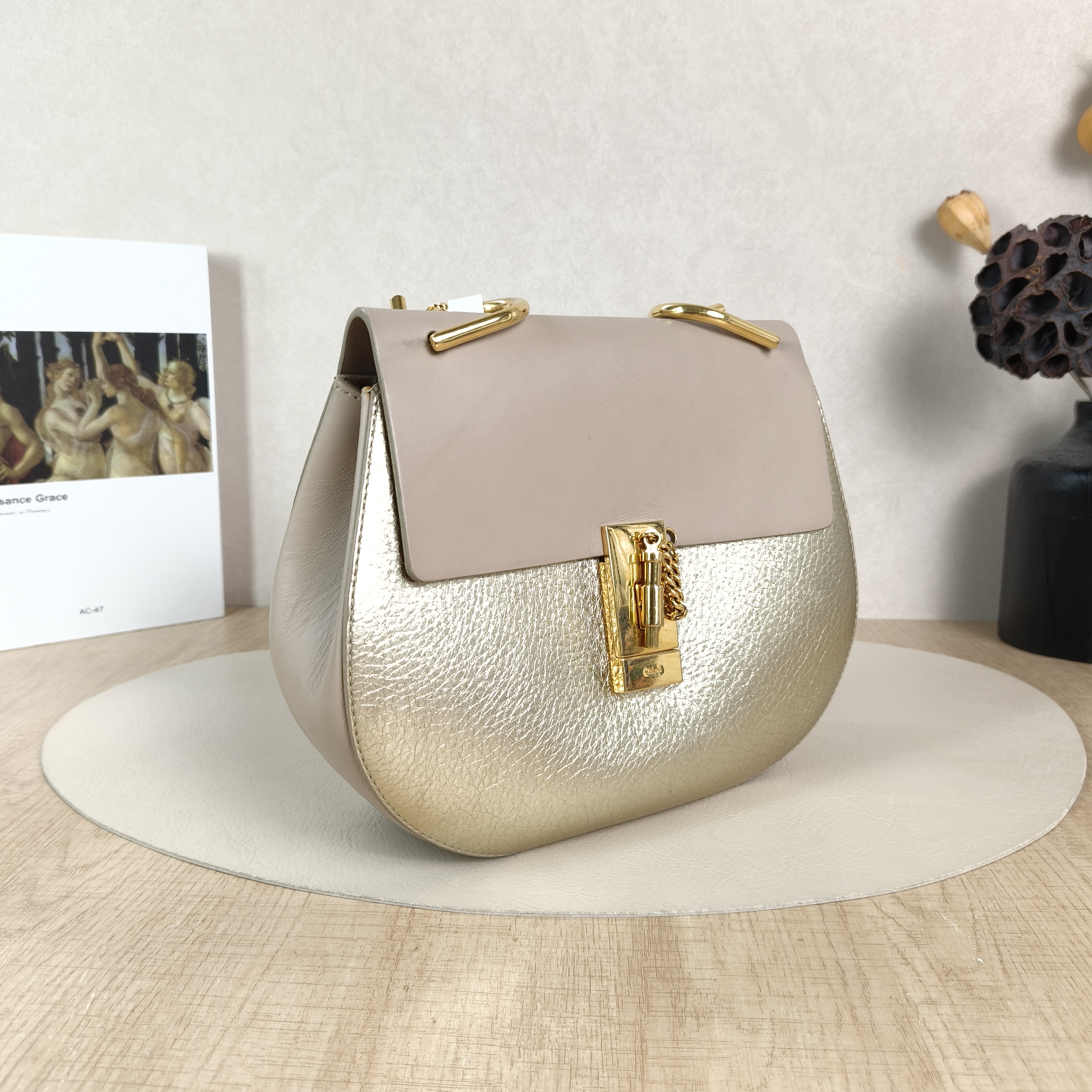 Chloé Crossbody Bagdrew Gold Calfskin One Size23 × 7.5 × 19 cm — cover view 3 of 5