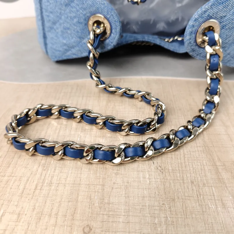 Chanel Shoulder Bag 25Bag Blue Small 26 × 14 × 30 cm — detail view 2 of 15