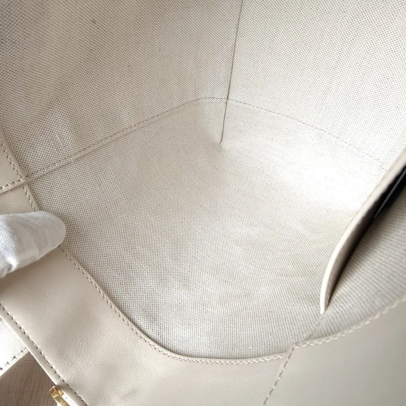 DIOR Top Handle Bag Signature Bucket Bag Beige · Blue Canvas · Calfskin Small21 × 11 × 19 cm — detail view 1 of 16