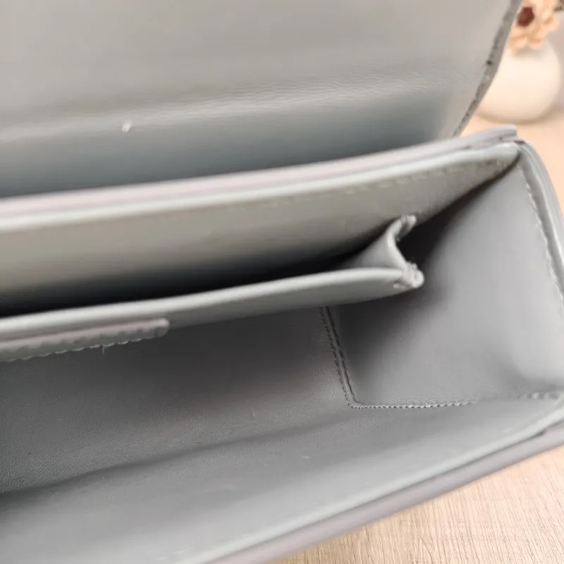 DIOR Crossbody Bag30Montaigne 30 Box Box Grey Calfskinmini17.5 × 5 × 11.5 cm — detail view 11 of 17