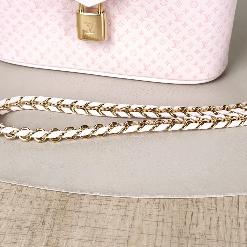 Louis Vuitton Shoulder Bag VANITY POUCH Cosmetic Bag Pink Calfskin One Size 19 × 6.5 × 11.5 cm — detail view 12 of 14
