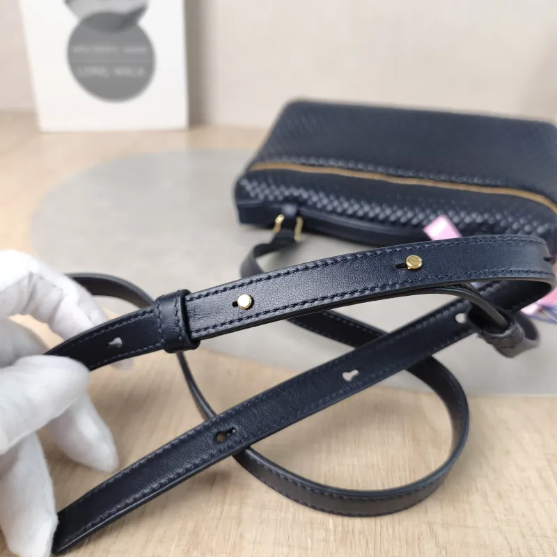 Loro Piana Crossbody Bag Extra Pocket L19Navy Lambskin One Size19 × 7 × 11.5 cm — detail view 9 of 12