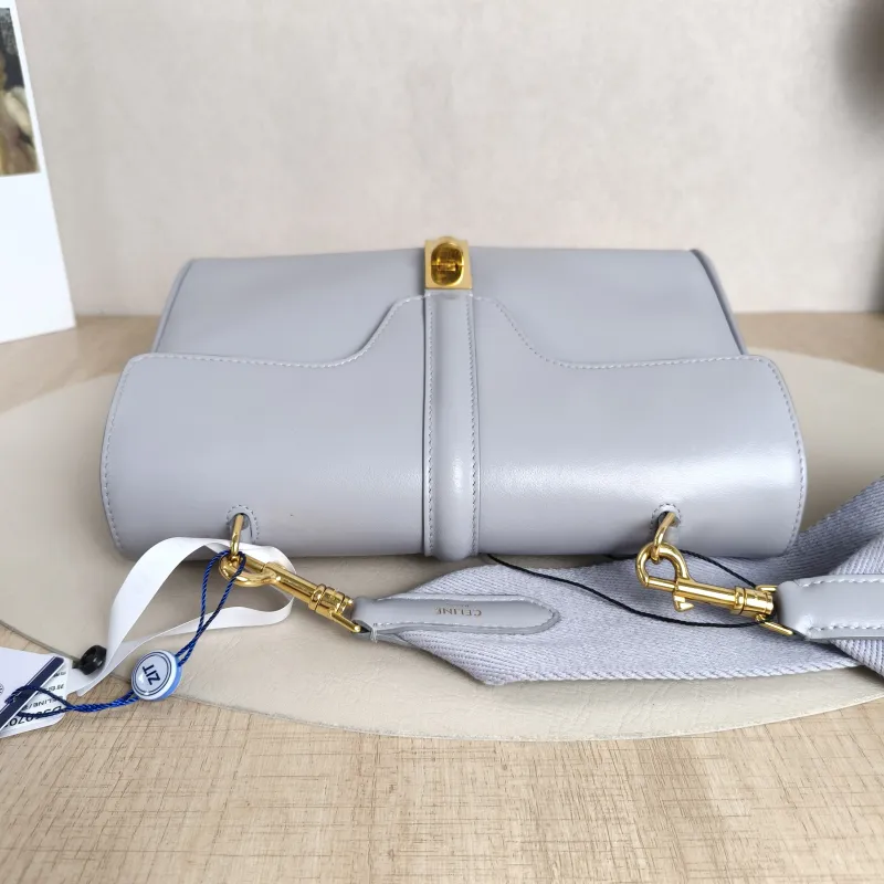 CELINE Crossbody Bag Soft 16Shoulder Bag Grey Calfskin Small23 × 9 × 15 cm — detail view 3 of 13