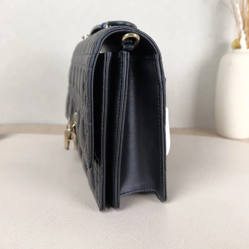 DIOR Crossbody Bag My Chain Bag Black Lambskin24 × 6.5 × 15 cm — detail view 7 of 13