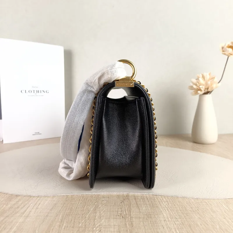 Chanel Crossbody Bag Le Boy​ Black Grained Calfskin Medium 25 × 9 × 15 cm — detail view 1 of 11