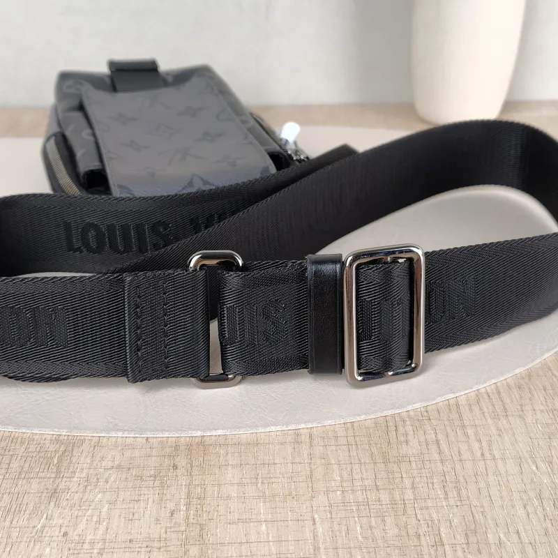 Louis Vuitton Crossbody Bag Double Phone Pouch Black Monogram PVC One Size 11 × 5 × 18 cm — detail view 10 of 10
