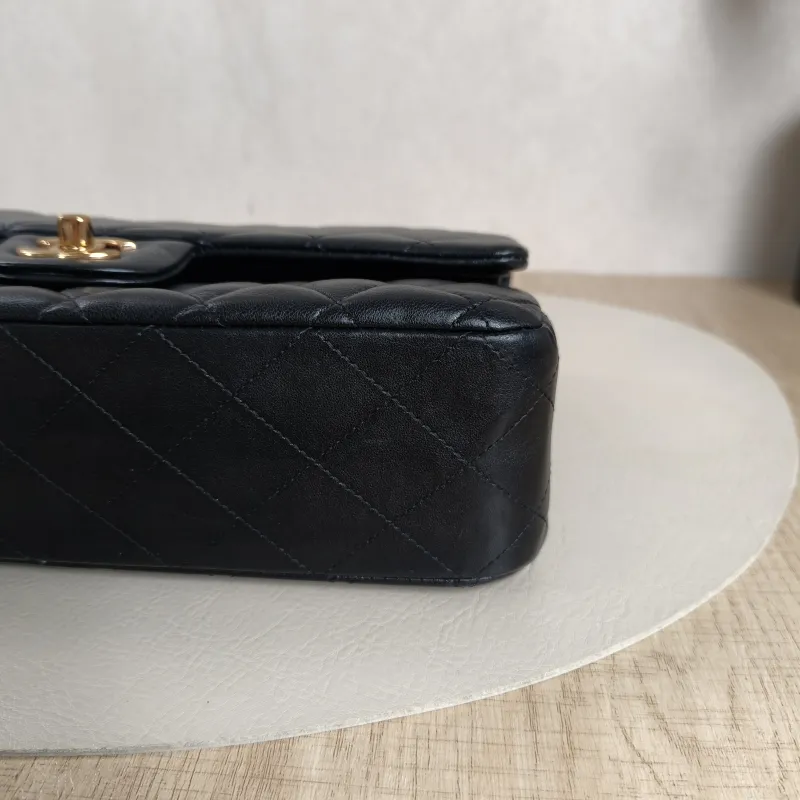 Chanel Crossbody Bag Classic Flap CF Black Calfskin Rose Gold Medium25.5 × 6.5 × 15.5 cm — cover view 6 of 10