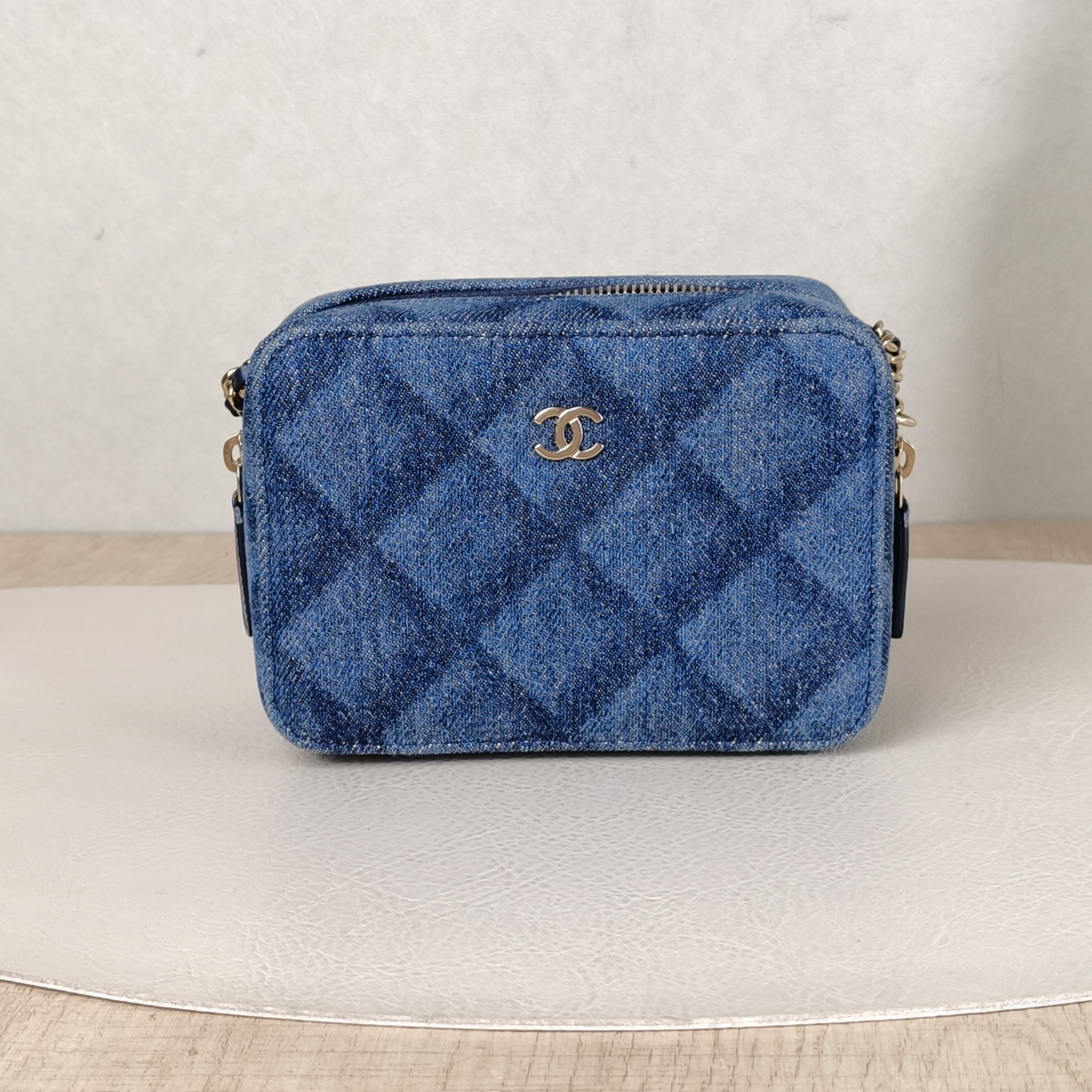 CHANEL Bag 22b 14*7*10