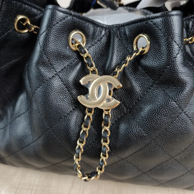 Chanel Shoulder Bag25Bag Black Grained Calfskin Small26 × 14 × 30 cm — detail view 5 of 11