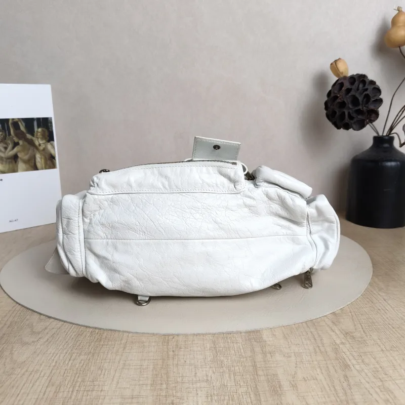 BALENCIAGA Top Handle Bag Superbusy Top Handle Bag White Lambskinmini 35 × 11 × 12 cm — cover view 3 of 5