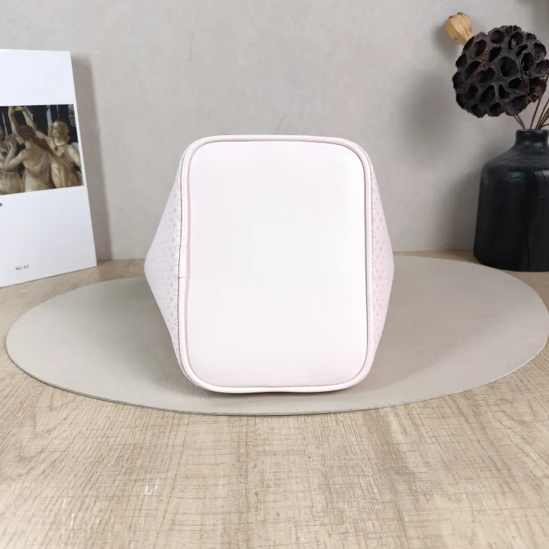 Louis Vuitton Top Handle Bag ALL IN BB Pink Calfskin BB 16 × 12 × 18 cm — cover view 3 of 5