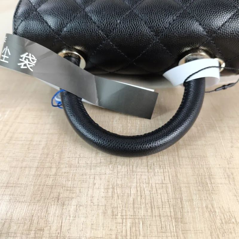 Chanel Top Handle Bag Coco Handle​ Black Grained Calfskin Mini 19 × 9 × 13 cm — detail view 11 of 12