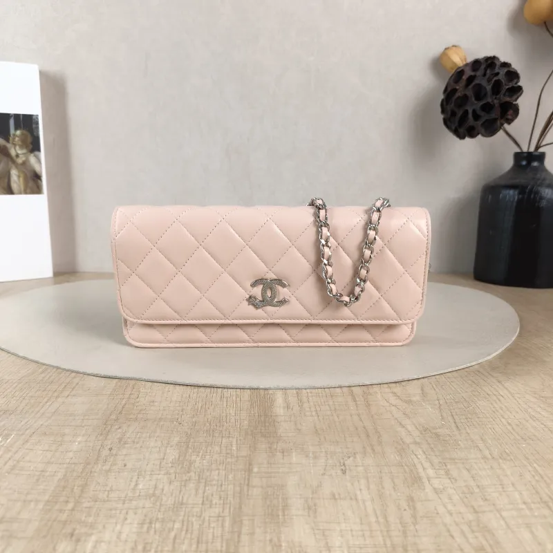Chanel Shoulder Bag WOC Pink Lambskin One Size 22 × 3 × 11 cm