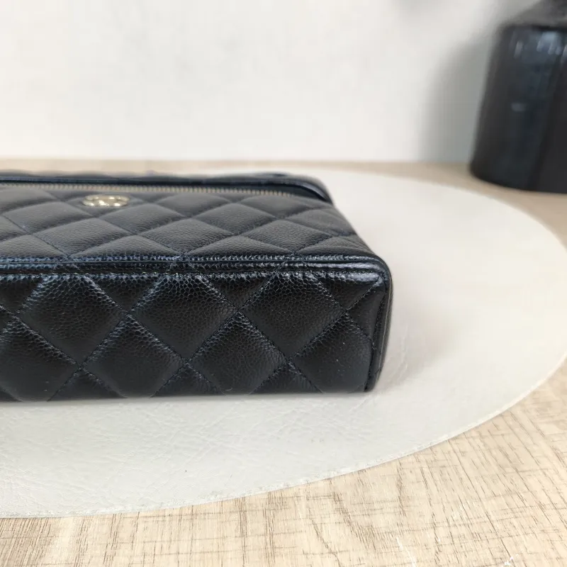 Chanel Crossbody Bag lp Box Bag Top Handle Crossbody Bag Black Grained Calfskin One Size 19.5 × 5 × 17 cm — detail view 3 of 13