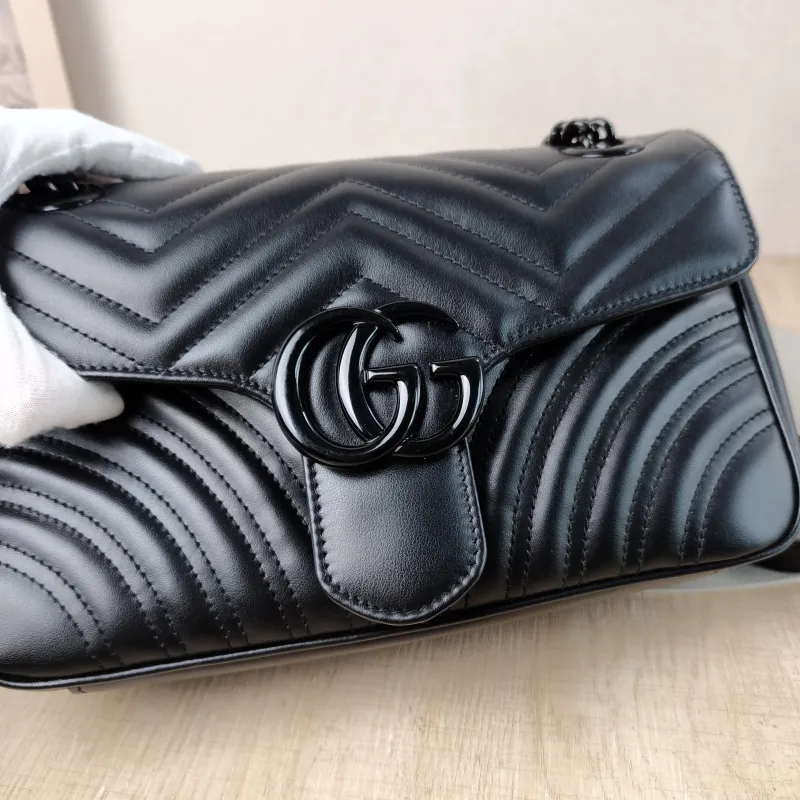 GUCCI Crossbody Bag GG Marmont Medium Marmont 26 So black Black Calfskin Medium 26 × 7 × 15 cm — detail view 11 of 14