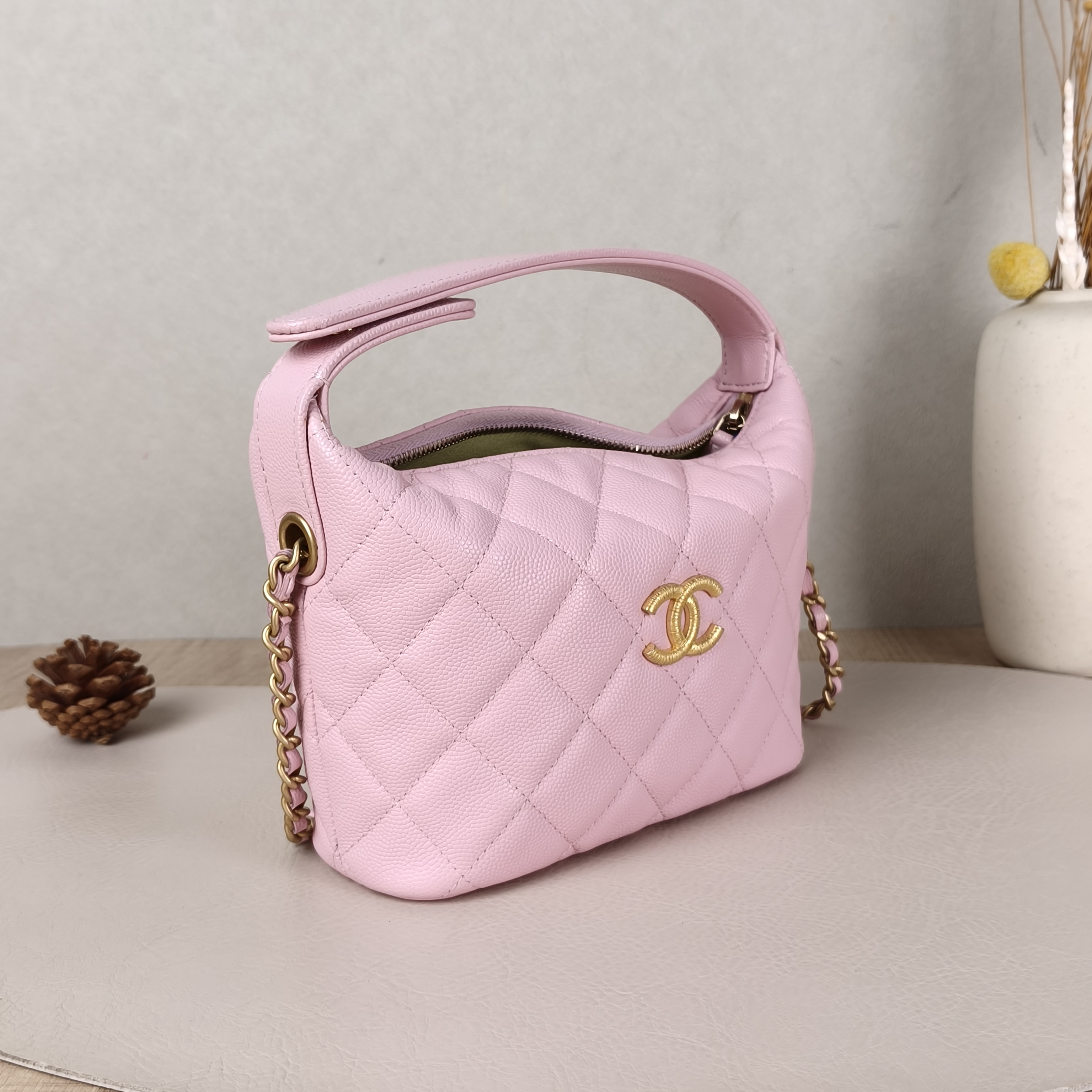 Chanel Crossbody Bag Gold-Tone Hardware Pink Grained Calfskin One Size21.5 × 7.5 × 19 cm — cover view 5 of 5