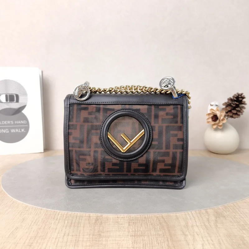 FENDI Shoulder Bag Kan IS houlder Bag Brown Calfskin One Size19 × 9 × 15.5 cm