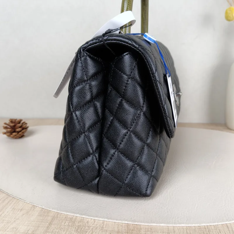 Chanel Top Handle Bag Coco Handle​ Black Grained Calfskin Medium 29 × 12 × 18 cm 23 — detail view 2 of 14