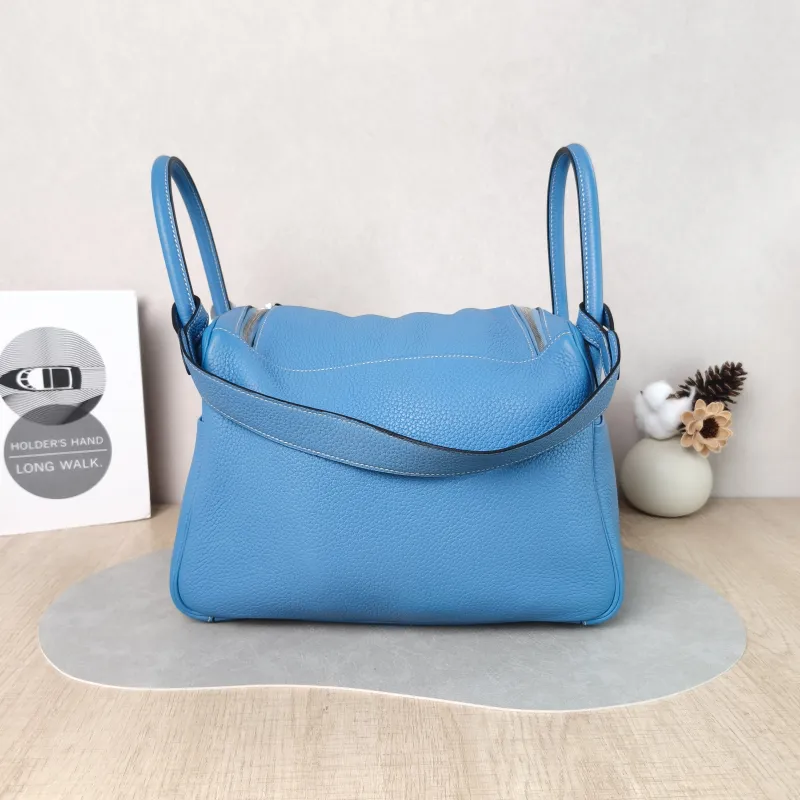 Hermès Crossbody Bag Lindy 3075 Taurillon Clemence TC Calfskin30 × 15 × 19 cm — cover view 2 of 6