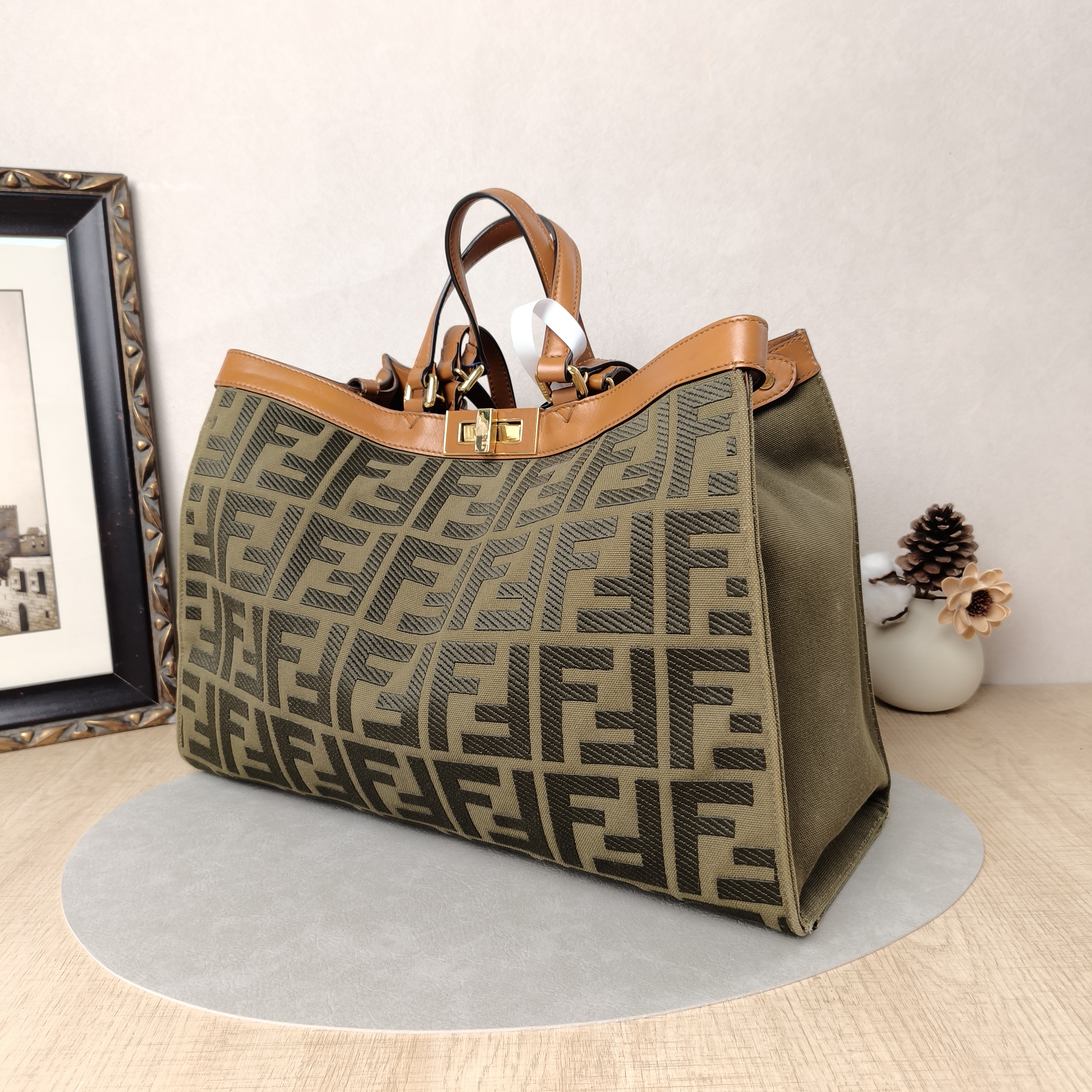 FENDI Shoulder Bag Shoulder Bag Green Canvas40 × 15 × 27 cm — cover view 3 of 5