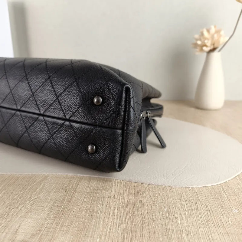 Chanel Top Handle Bag Shoulder Bag Black Grained Calfskin One Size 34 × 9 × 21 cm 21 — detail view 1 of 13