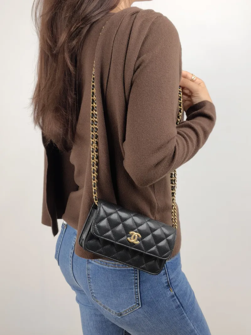 Chanel Crossbody Bag Black Grained Calfskin 17 × 4 × 9 cm — on-model view 2 of 2