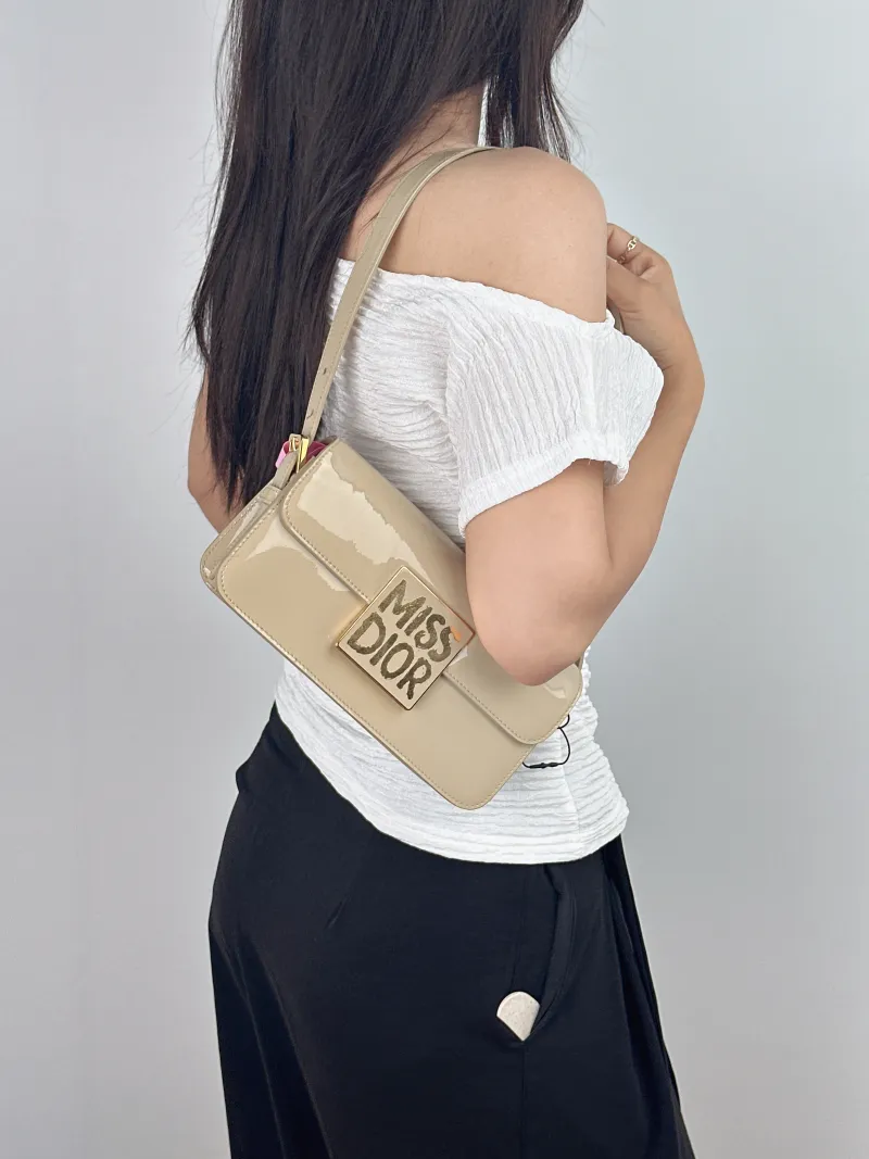 DIOR Shoulder Bag Shoulder Bag Patent Leather One Size 22 × 5 × 11.5 cm — on-model view 1 of 2